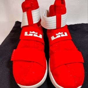 Men's Nike Lebron James Soldier Ten Red white size 10.5
